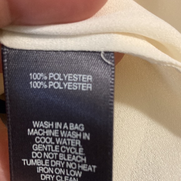 Kenneth Cole Reaction cream with black sleeves royal blue blouse - Picture 4 of 4